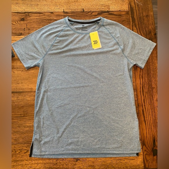 NWT All in Motion Men's Novelty T-Shirt Size Medium Light Blue - Picture 2 of 3